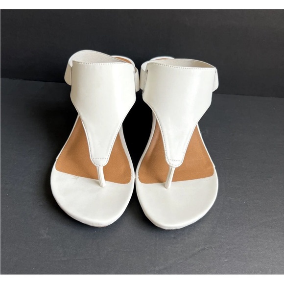 Croft & Barrow White thong Wedge Heel Slingback Sandal Shoe Women's Size 8 EUC - Picture 2 of 12